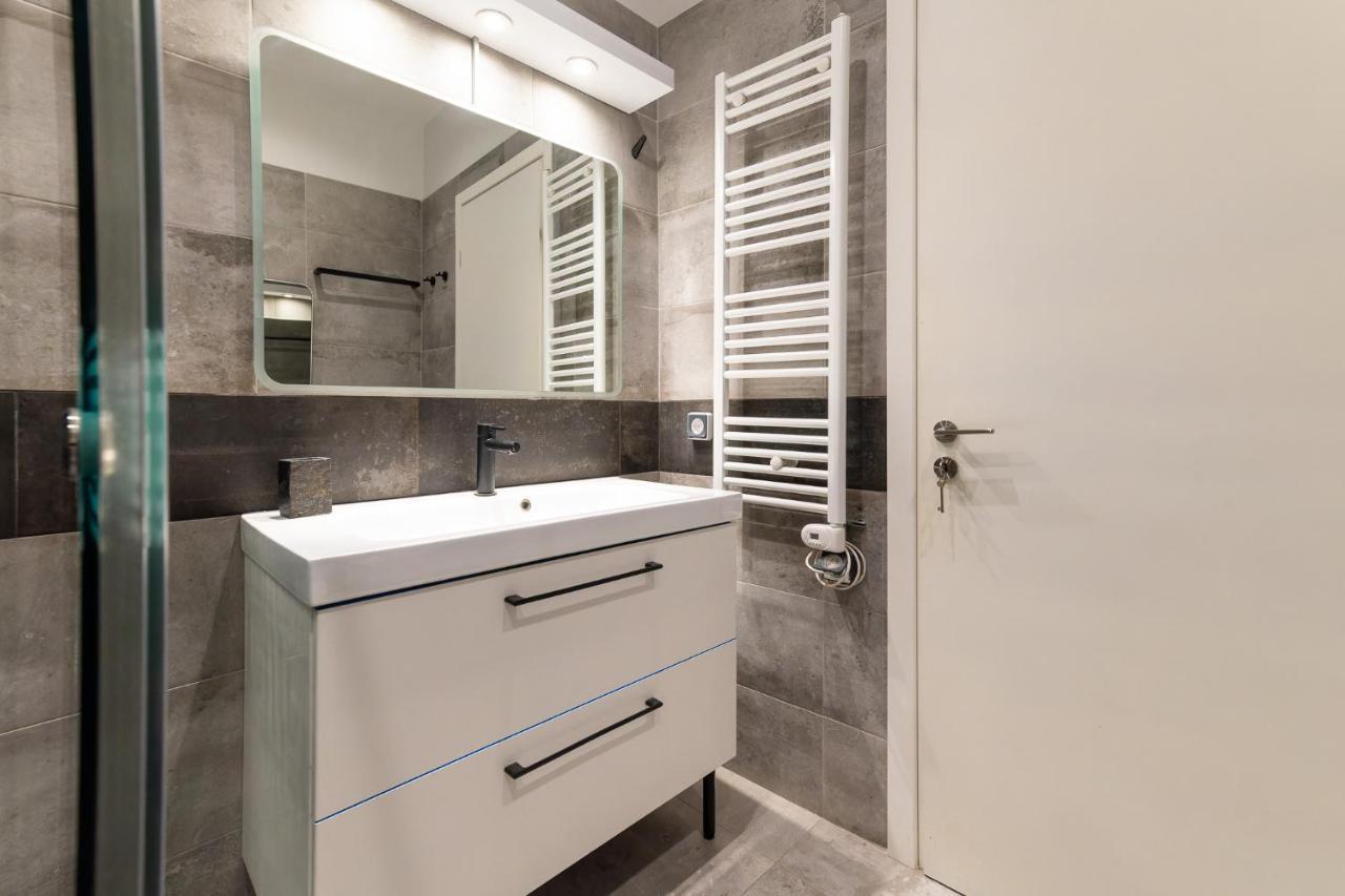 The Acropolis Hideaway 2-Bdr Apt Next To Metro Athènes Extérieur photo
